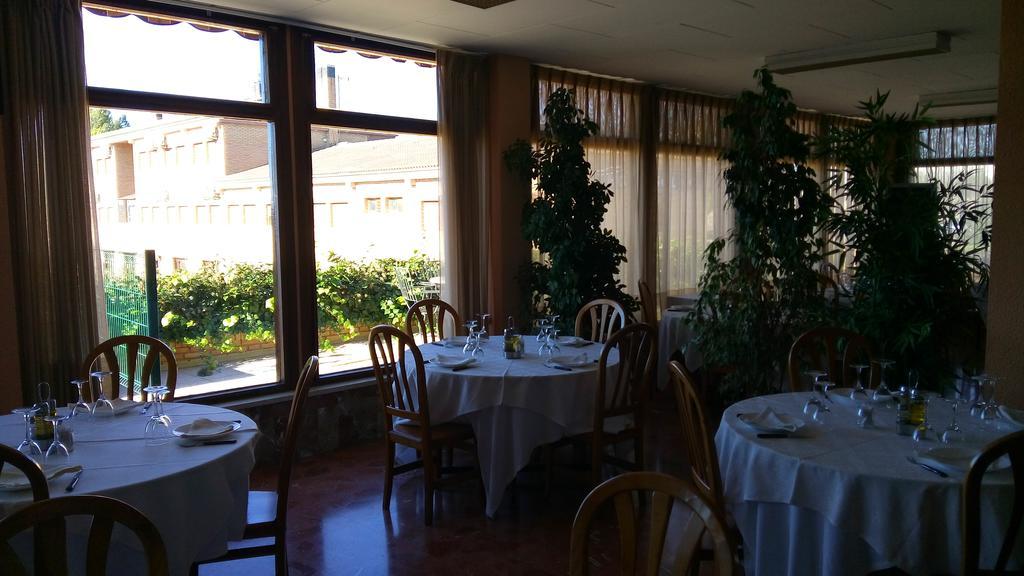 Hotel-Motel Sol II Requena Eksteriør bilde